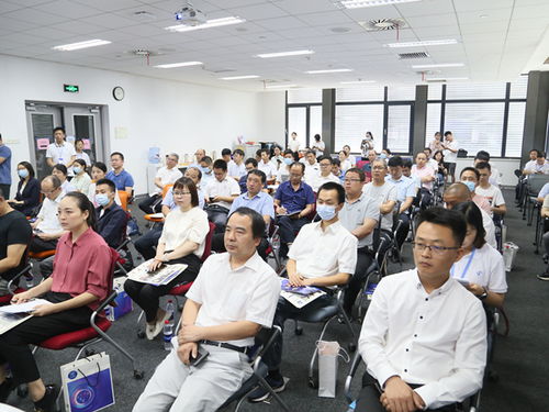 長(zhǎng)沙汽車聯(lián)盟開啟技術(shù)交流活動(dòng)年，助推產(chǎn)業(yè)科技創(chuàng)新